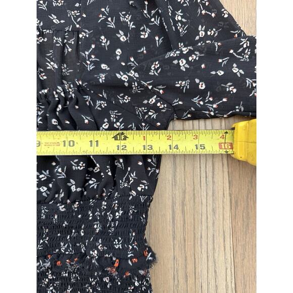 FREE PEOPLE printed floral Black Lolita blouse Small Boho Peasant - Picture 8 of 9